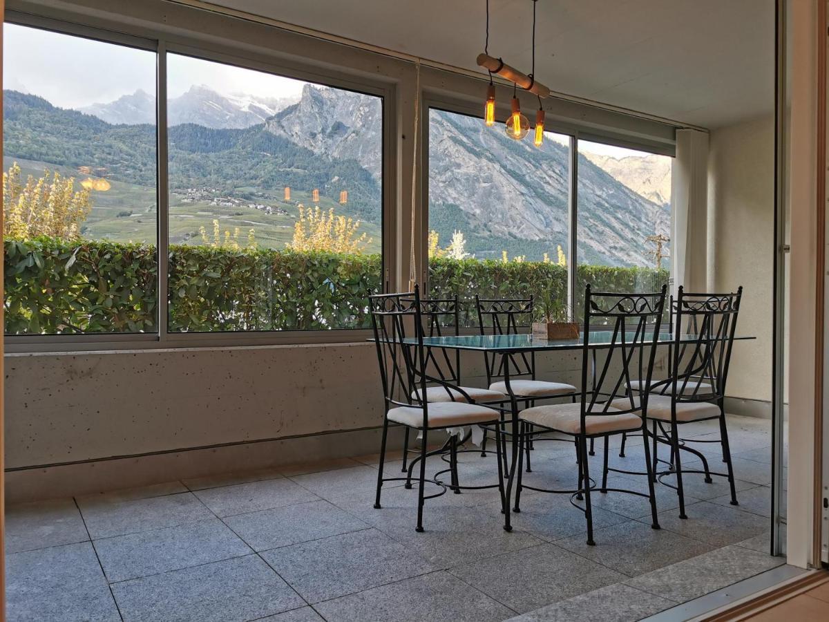 Superbe Studio A Saillon Les Bains Exterior photo